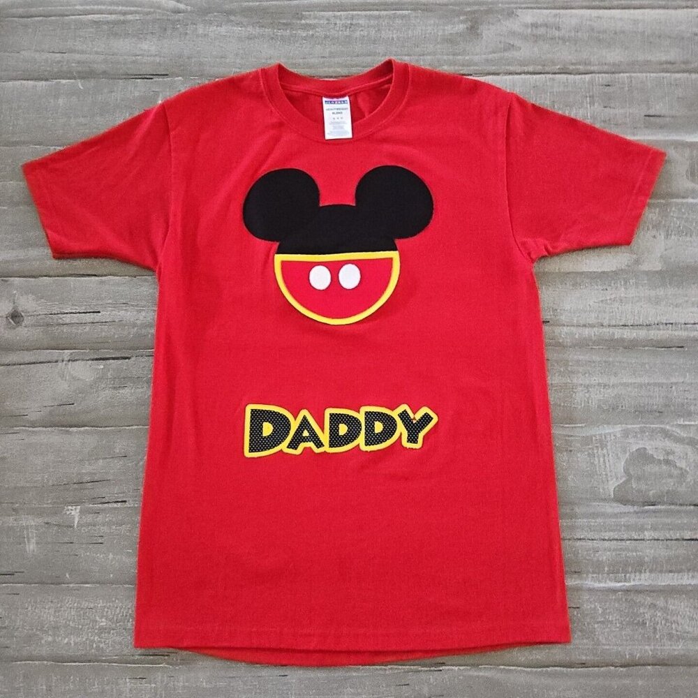 Jerzees Disney Daddy‎ Men's T-Shirt Size Medium Heavyweight Blend Red Mickey